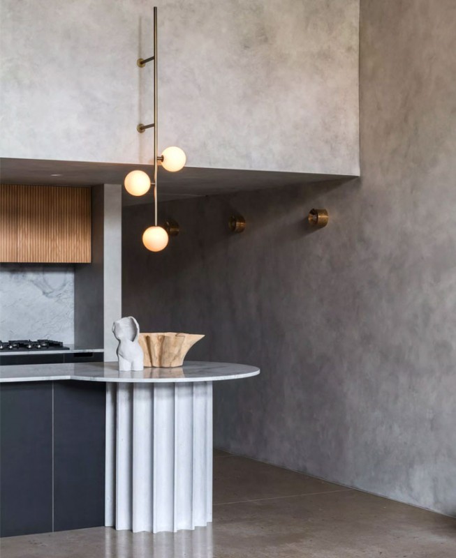 Интерьер стильного лофта с эстетикой брутализма