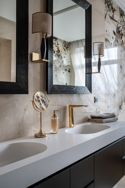 Выразительный и таинственный фиолетовый цвет в интерьере спальни Выразительный и таинственный фиолетовый цвет в интерьере спальни