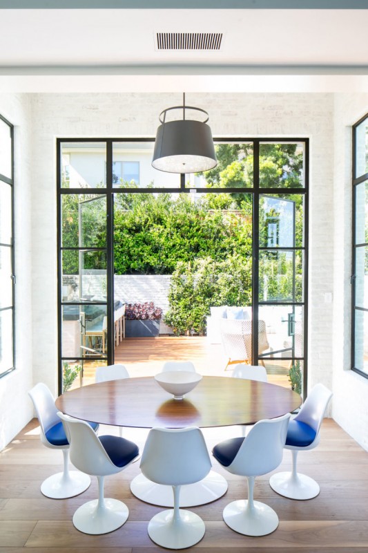 Дом для семьи из восьми человек в Ньюпорт-Бич, штат Калифорния Дом для семьи из восьми человек в Ньюпорт-Бич, штат Калифорния