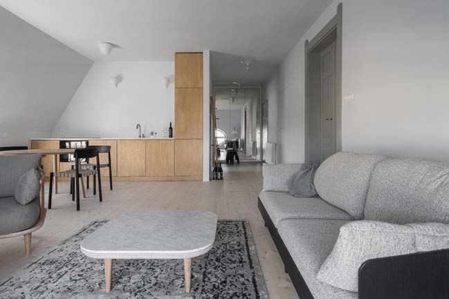 Квартира в мансарде многоквартирного дома 1911 года постройки в Кракове