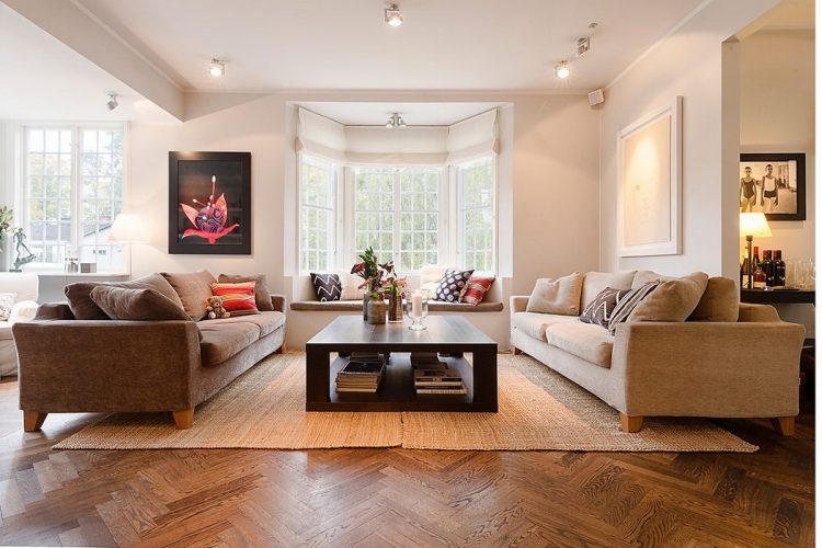 Со вкусом обставленный двухэтажный дом общей площадью 208 м2