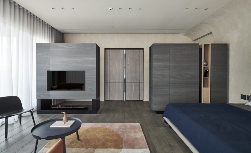 Интерьер просторной квартиры в Тайване