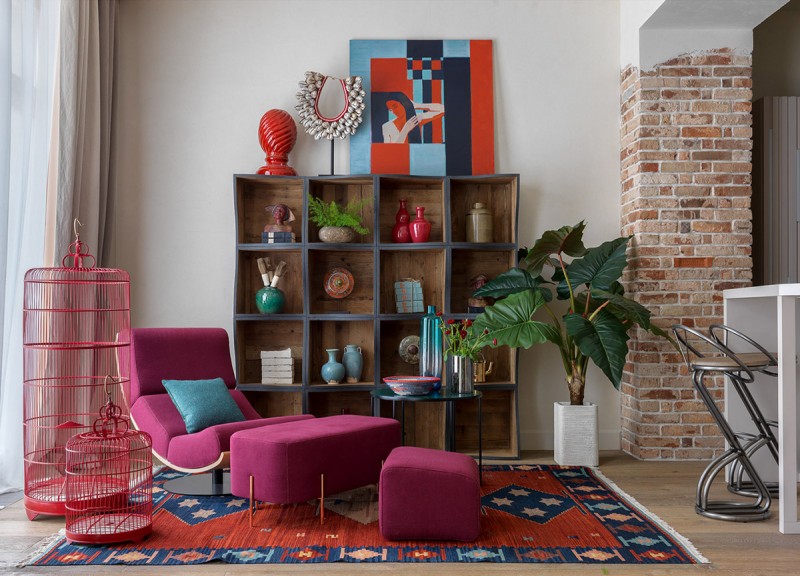 Красочный причудливый интерьер в таунхаусе Красочный причудливый интерьер в таунхаусе