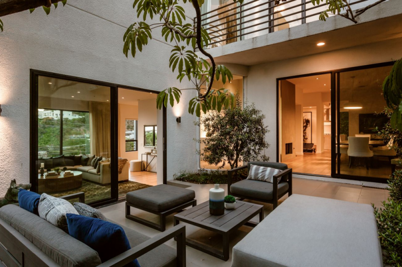 Роскошный дом, расположенный на Голливудских холмах