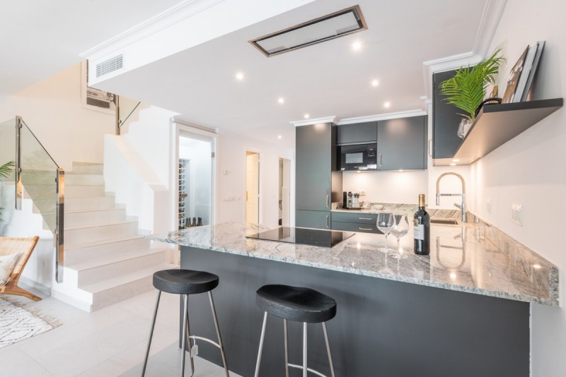 Двухуровневый таунхаус с террасой в Коста-дель-Соль, Испания