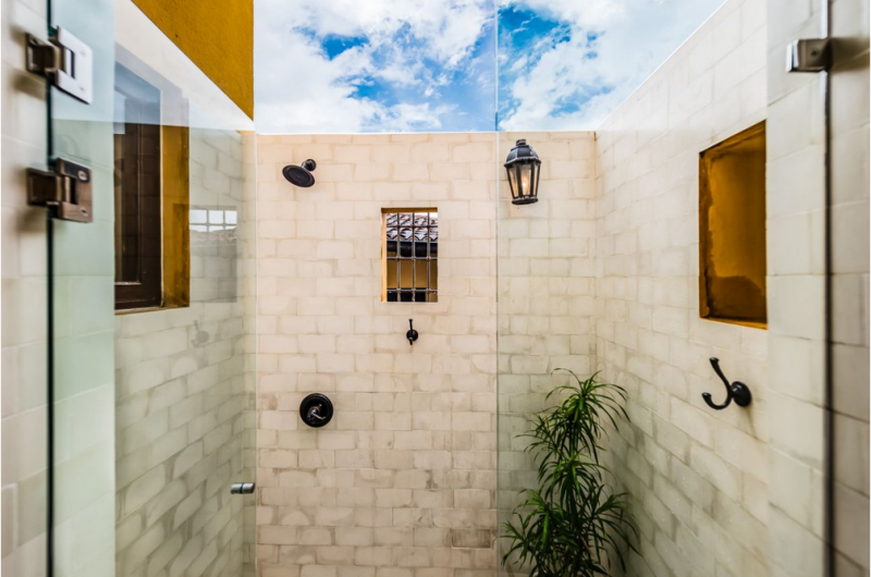 Средиземноморская вилла недалеко от Плайя Данта, Коста-Рика Средиземноморская вилла недалеко от Плайя Данта, Коста-Рика