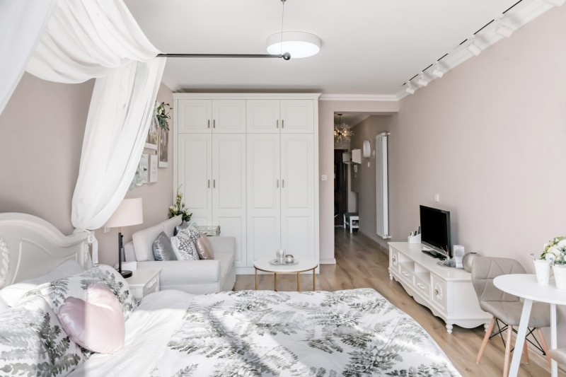 Студия в Чжанчжоу, Китай, оформленная в нежных тонах