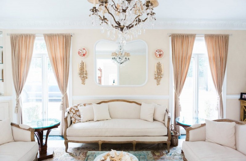 Французский загородный коттедж с потрясающим садом