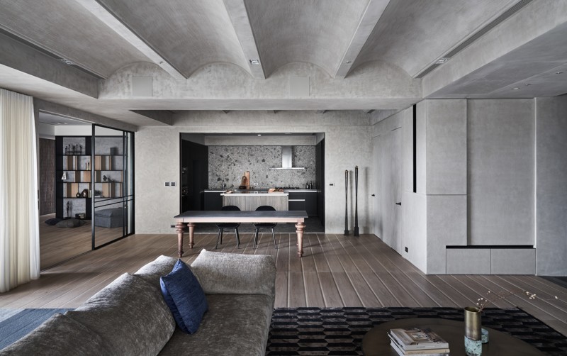 Интерьер просторной квартиры в Тайване