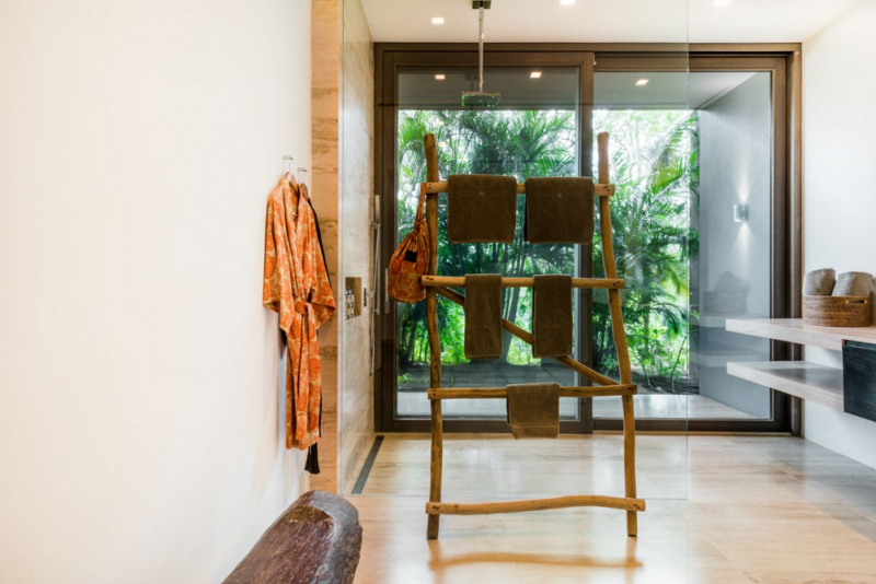 Современная вилла на побережье Тихого океана