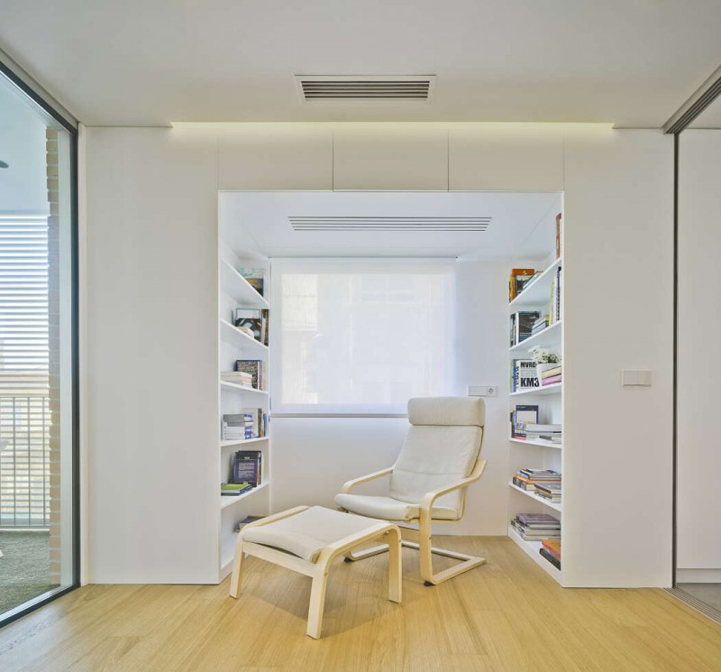 Светлые апартаменты для молодой семьи в Испании