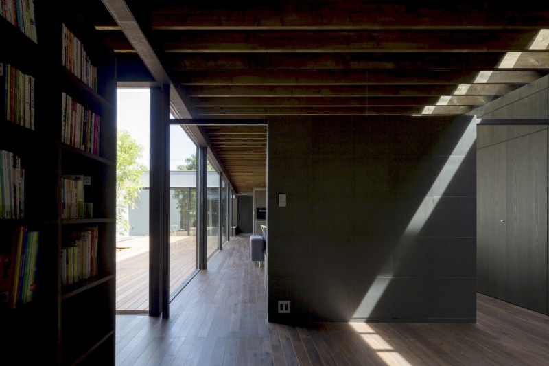 Минималистичный дом, расположенный в Тибе, Япония Минималистичный дом, расположенный в Тибе, Япония