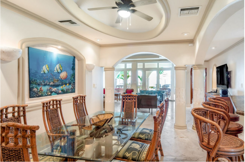 Небольшой отель Caribbean Soul Villa в городе Сан-Педро, Белиз