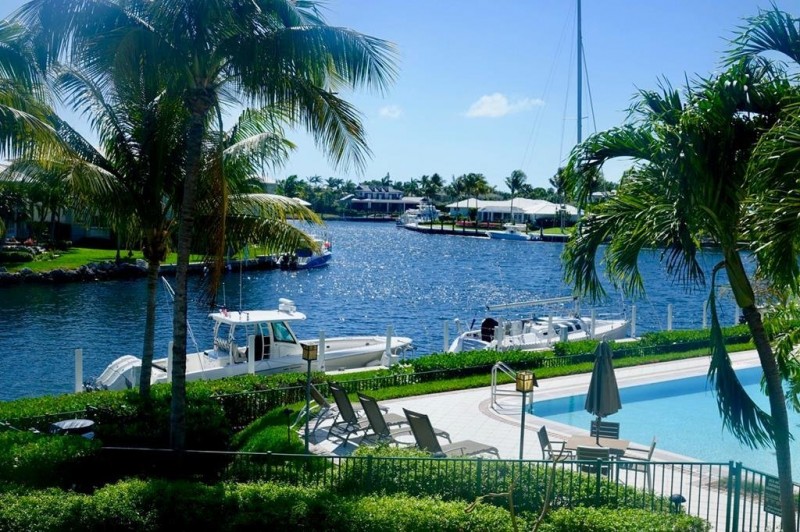 Классическая квартира в стиле британской Вест-Индии в Ки Ларго, Флорида