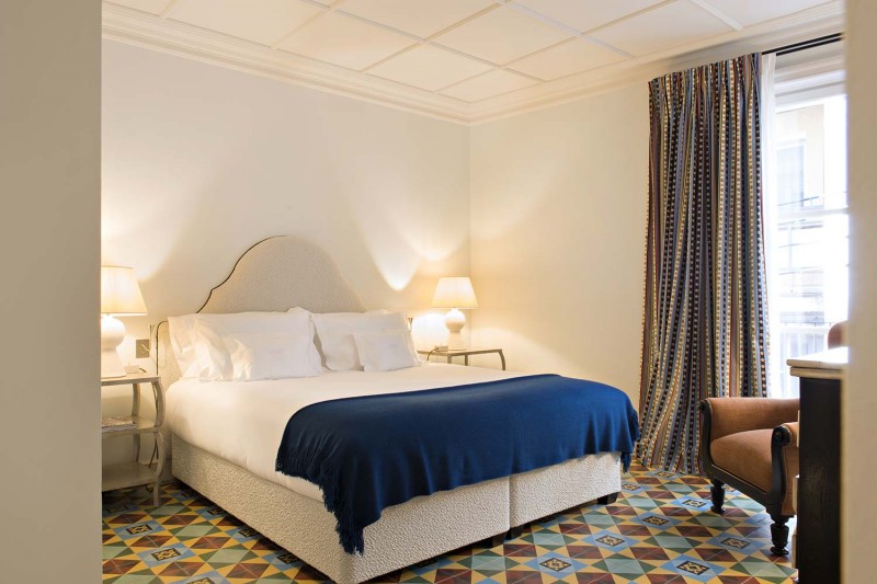 Отель Mamá в Пальма-де-Мальорка