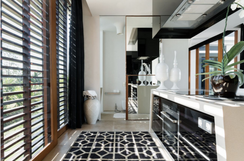 Футуристический дизайн виллы в Такуа Тунге, Таиланд Футуристический дизайн виллы в Такуа Тунге, Таиланд