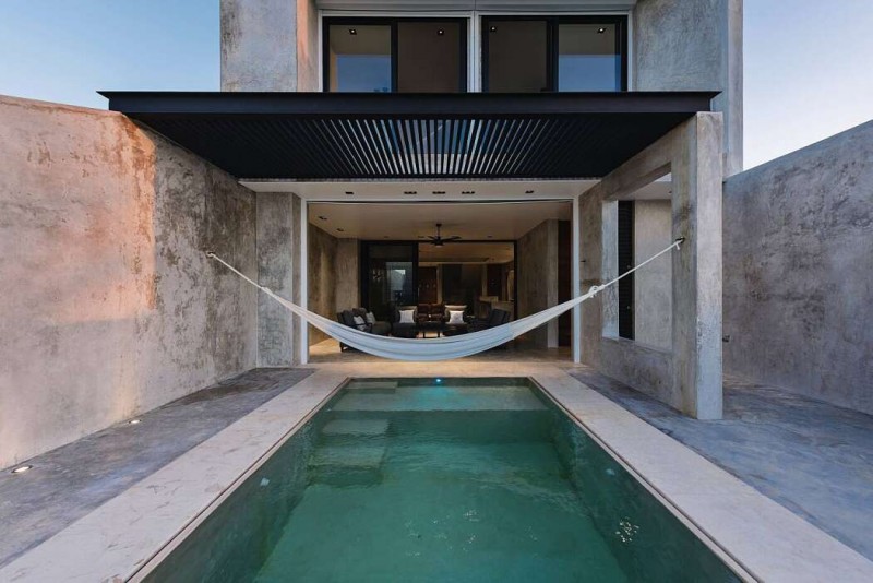 Бетонный пляжный дом на побережье Юкатана в Мексике Бетонный пляжный дом на побережье Юкатана в Мексике