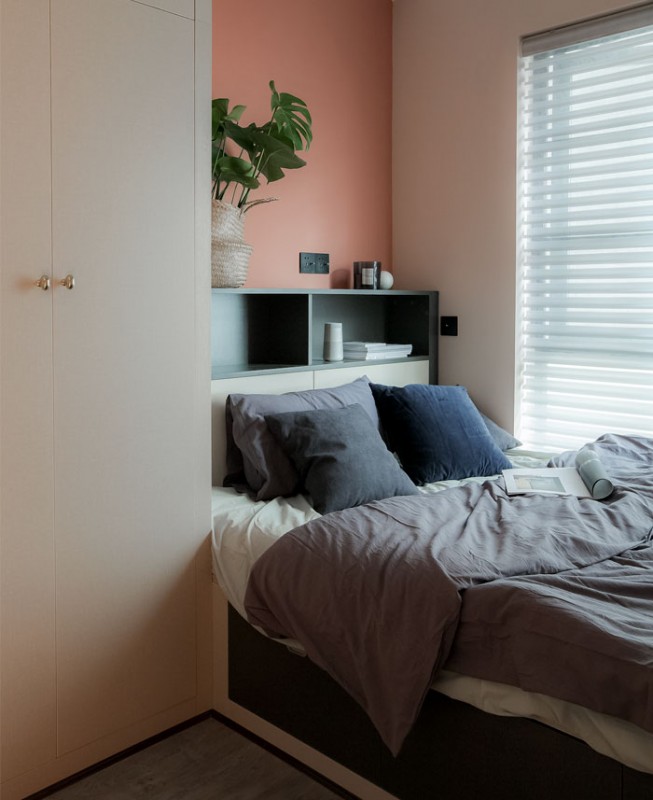 Игра форм, закругленных углов и ярких цветов в дизайне квартиры в Чэнду, Китай