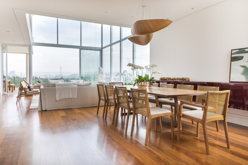 Использование дерева и белого цвета в оформлении уютного дома Использование дерева и белого цвета в оформлении уютного дома