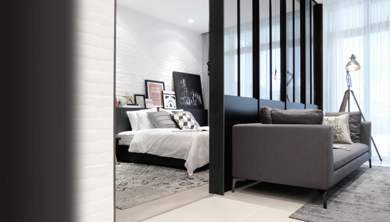 Межкомнатные перегородки из стекла в компактной малазийской квартире