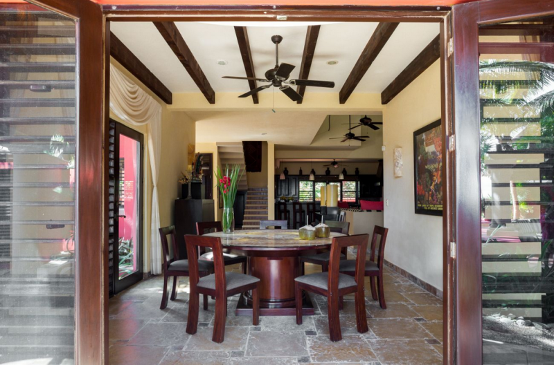 Поместье у залива Солиман, Мексика