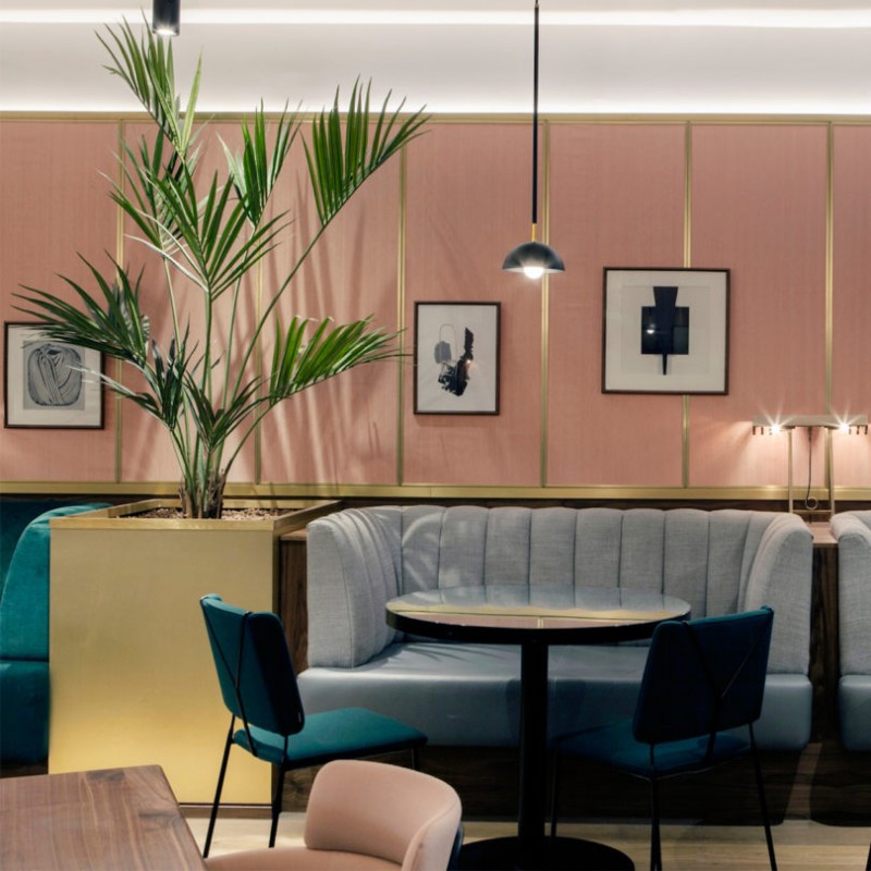 Превращение одого из самых старых отелей Дублина The Alexender в современное пространство The Alex