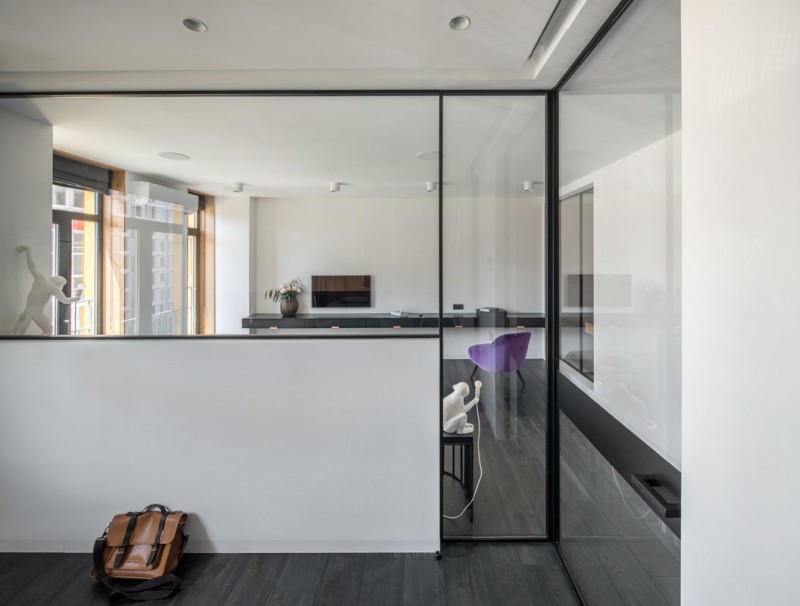 Стеклянные стены для зонирования киевской квартиры Стеклянные стены для зонирования киевской квартиры