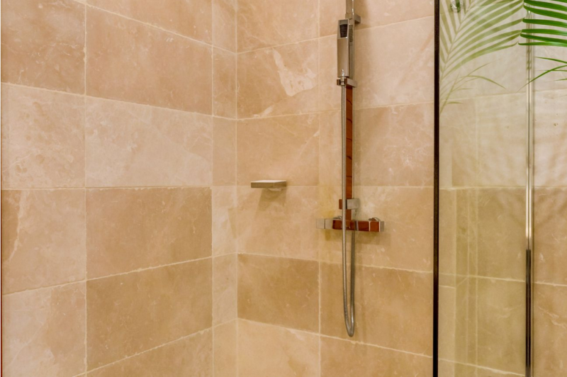 Современная вилла на скале с видом на море в Сент-Бартелеми