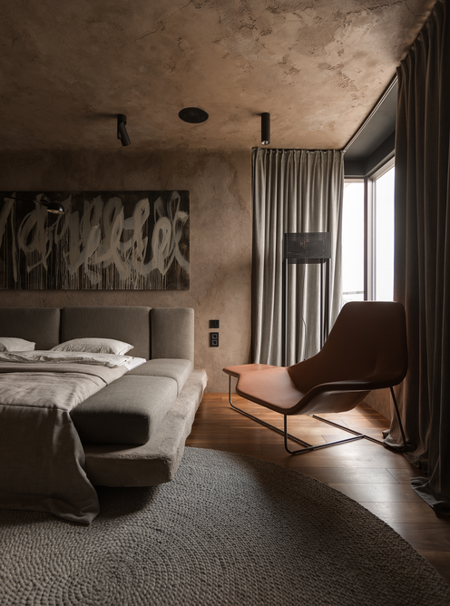 Брутальный стильный интерьер просторного пентхауса