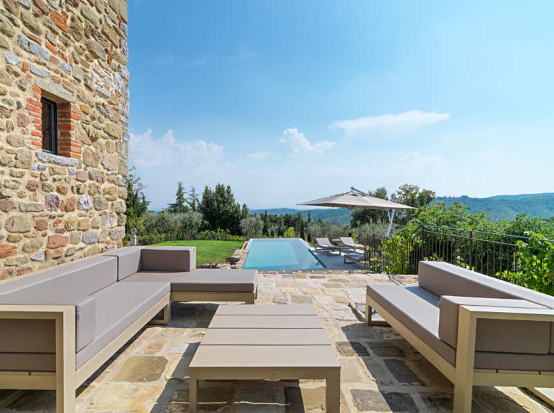 Частная резиденция в бывшем старинном монастыре