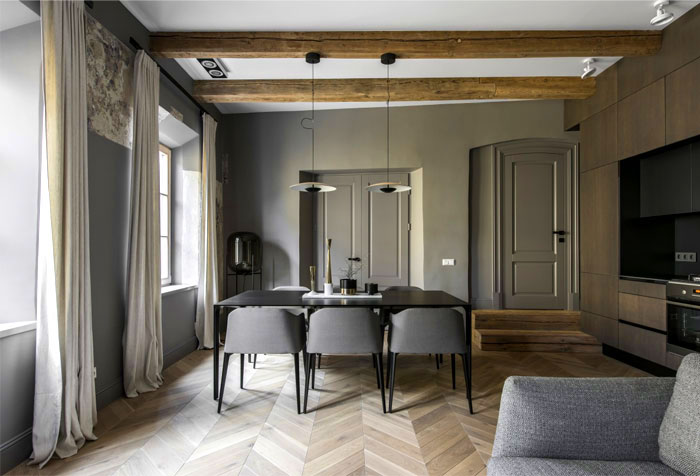 Декор квартиры в Вильнюсе в темных тонах Декор квартиры в Вильнюсе в темных тонах