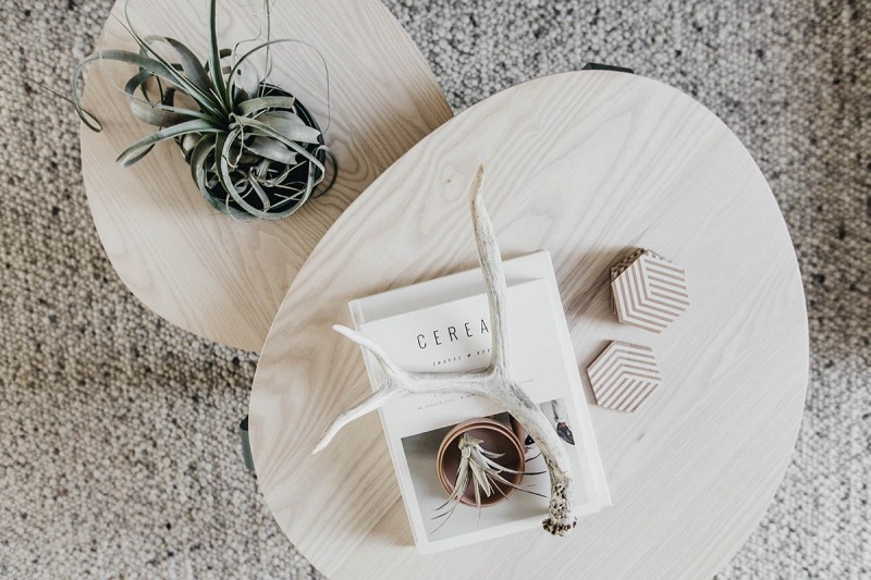 Изящные элементы декора в интерьере очаровательной квартиры