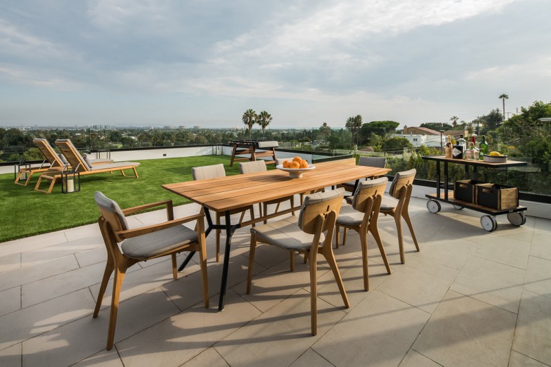 Нейтральная палитра мягких тонов и фактур в интерьере резиденции в Санта-Монике, Калифорния