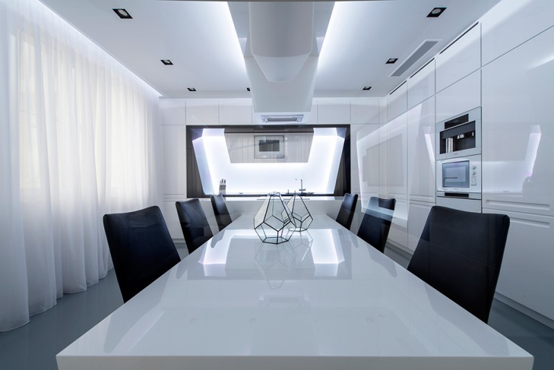 Футуристичный интерьер в черно-белых цветах