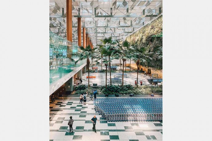 Оригинальный интерьер аэропорта Floripa в  Санта-Катарине, Бразилия