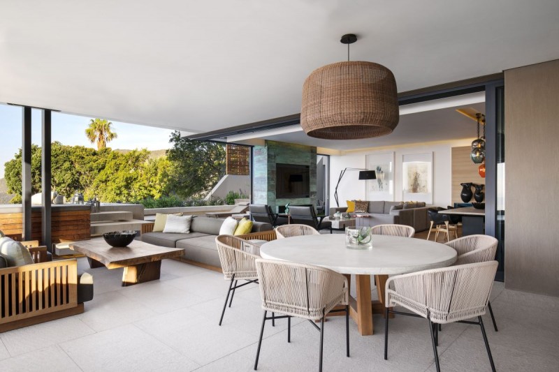 Апартаменты в Южной Африке с бассейном и террасой