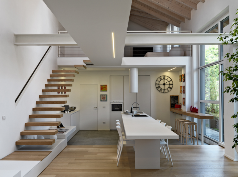 Лофт в старом отреставрированном механическом цеху