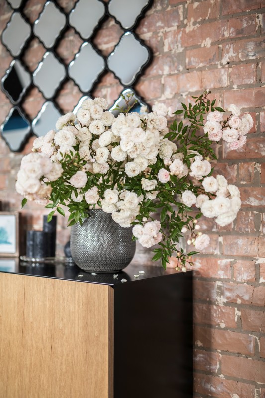 Необычные элементы декора и система освещения в загородном доме Необычные элементы декора и система освещения в загородном доме