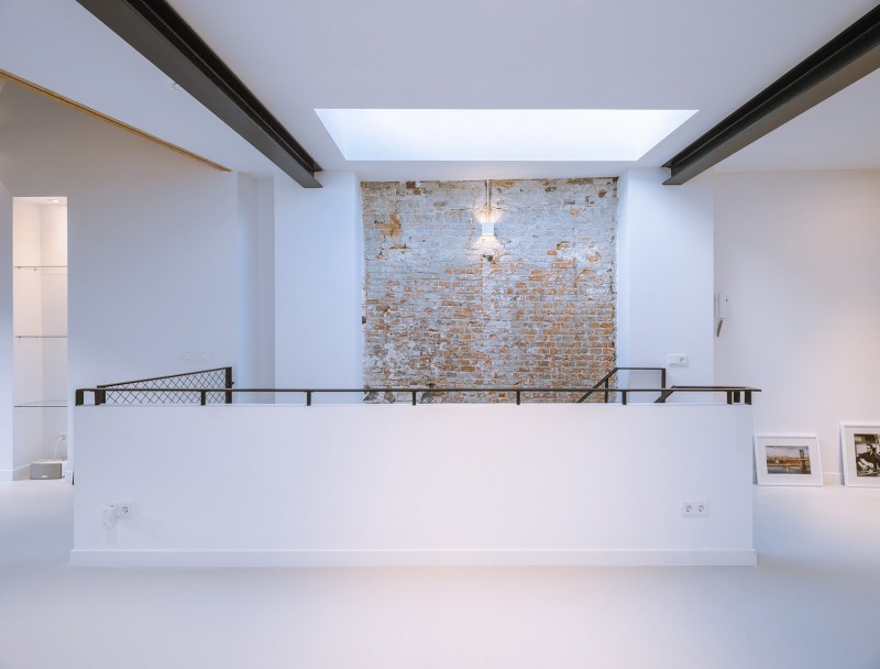 Превращение бывшего офиса и мастерской в современный лофт в Хертогенбосе, Нидерланды Превращение бывшего офиса и мастерской в современный лофт в Хертогенбосе, Нидерланды