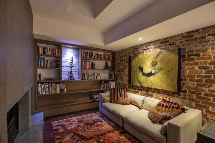 Столетний дом с современными пристройками в Куэрнавака, Мексика