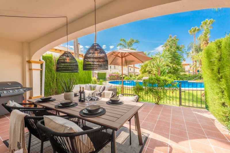 Двухуровневый таунхаус с террасой в Коста-дель-Соль, Испания