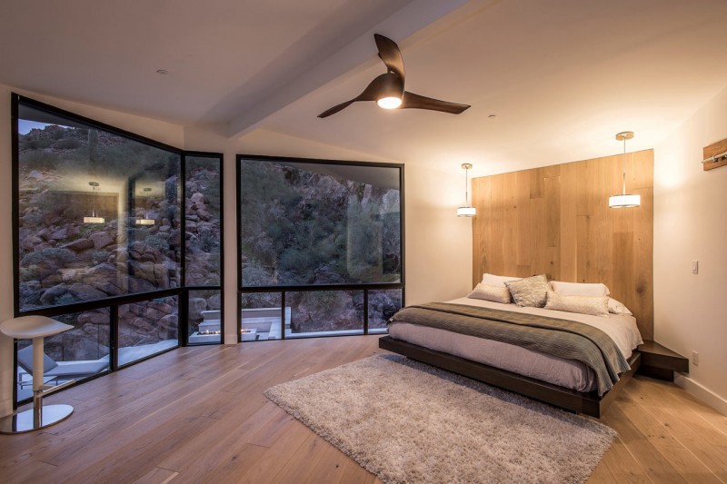 Резиденция с панорамными окнами в Аризоне