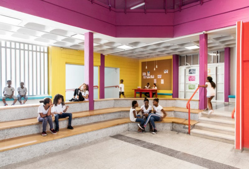 Школа для детей-беженцев в Тель-Авиве