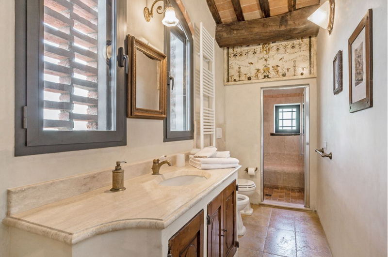 Вилла в Альбанских горах в Италии