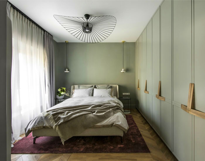 Декор квартиры в Вильнюсе в темных тонах Декор квартиры в Вильнюсе в темных тонах