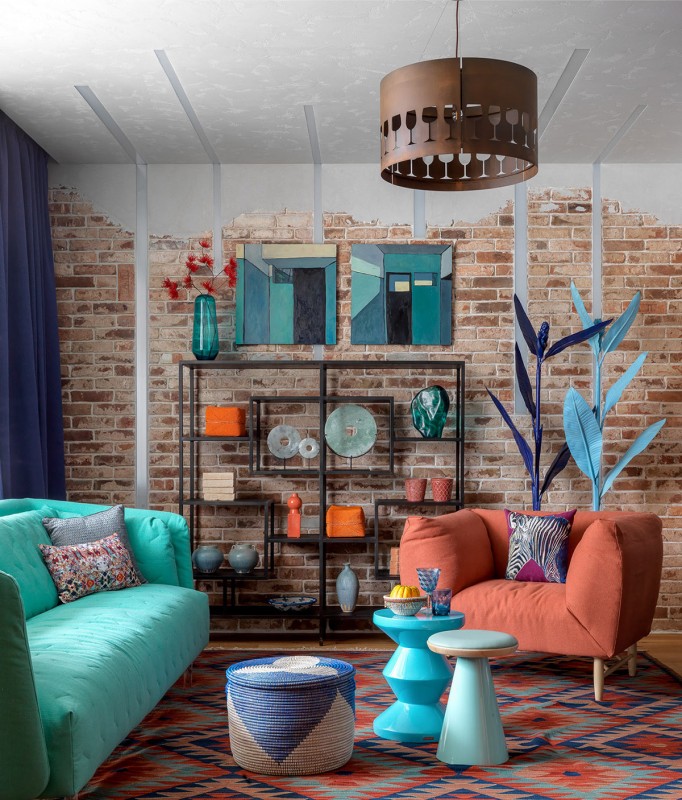 Красочный причудливый интерьер в таунхаусе Красочный причудливый интерьер в таунхаусе