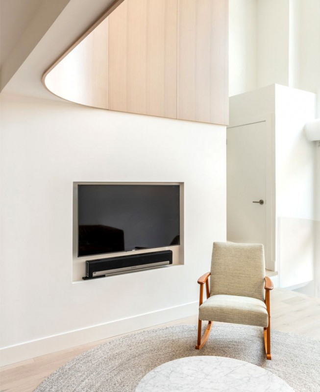 Превращение старой заброшенной церкви в Торонто в минималистичный дом в стиле лофт Превращение старой заброшенной церкви в Торонто в минималистичный дом в стиле лофт