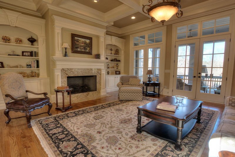 Вневременная элегантность обстановки дома в городе Розуэлл, штат Джорджия