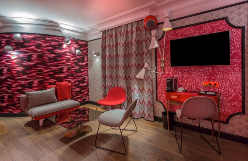 Красочный бутик-отель Idol в Париже