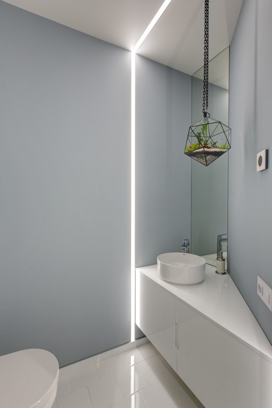 Благородный синий цвет в интерьере